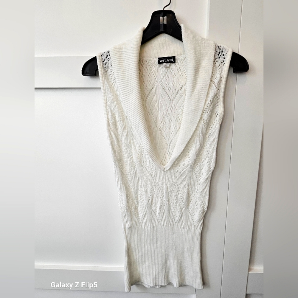 Wet Seal, cream knitted top, SMALL